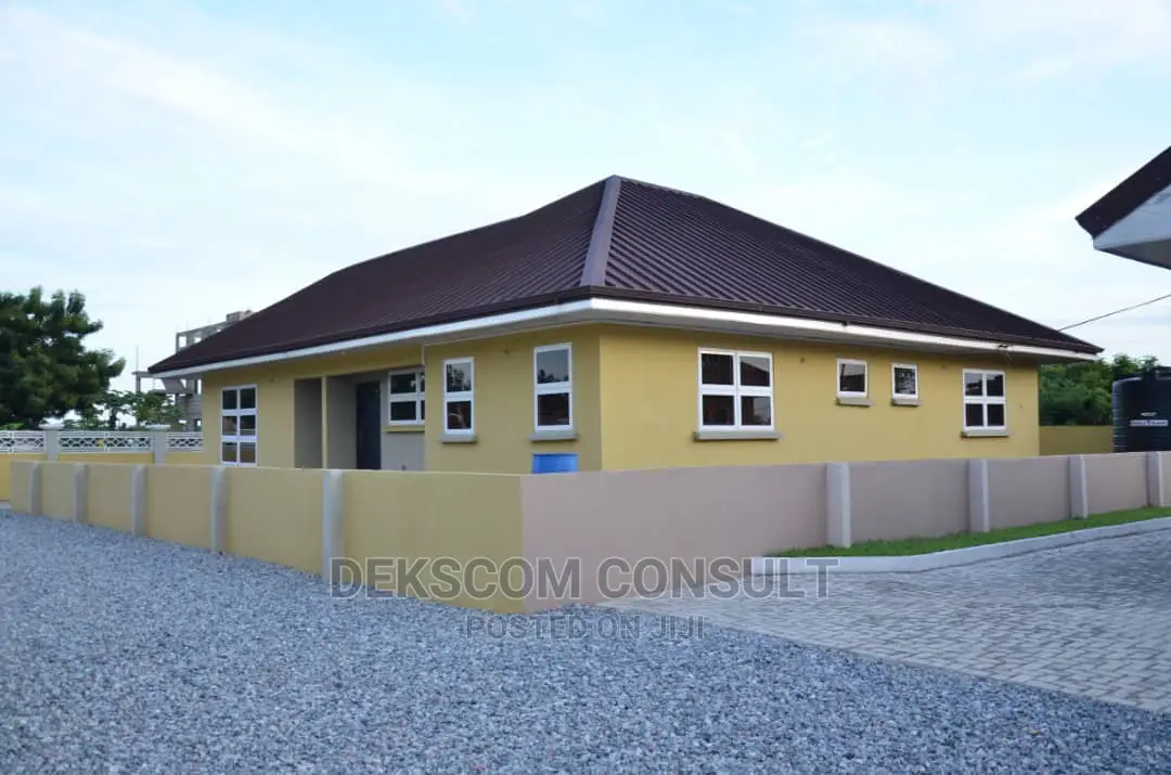 3bdrm House in Adenta for sale in Adenta