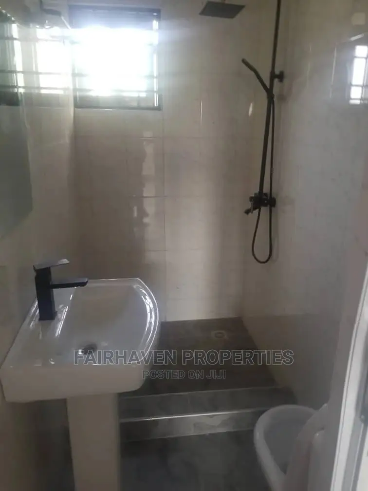 2bdrm Apartment in Tseaddo, Airport Residential Area for rent in Airport Residential Area