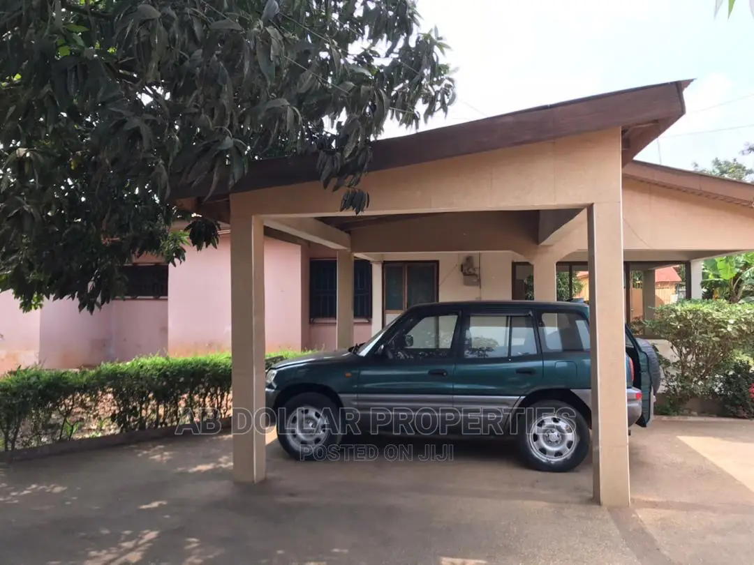 4bdrm House in Spintex for Sale in Spintex
