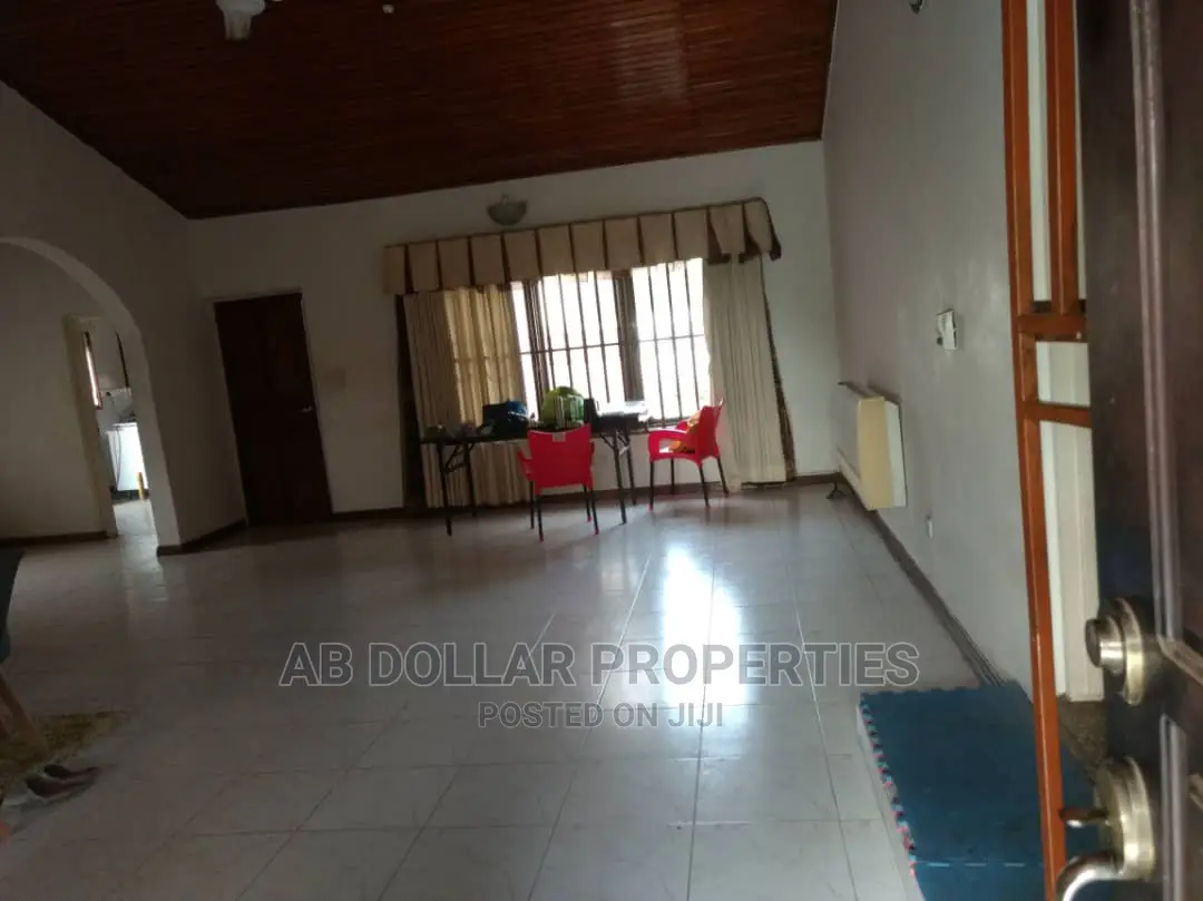 4bdrm House in Regimanuel Gray Estates for Sale in Regimanuel Gray Estates