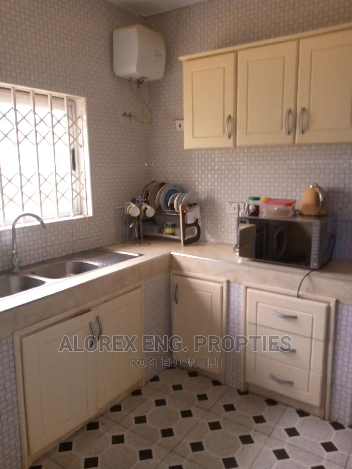 Furnished 2bdrm House in Fully Furnished, Oyarifa for rent in Oyarifa