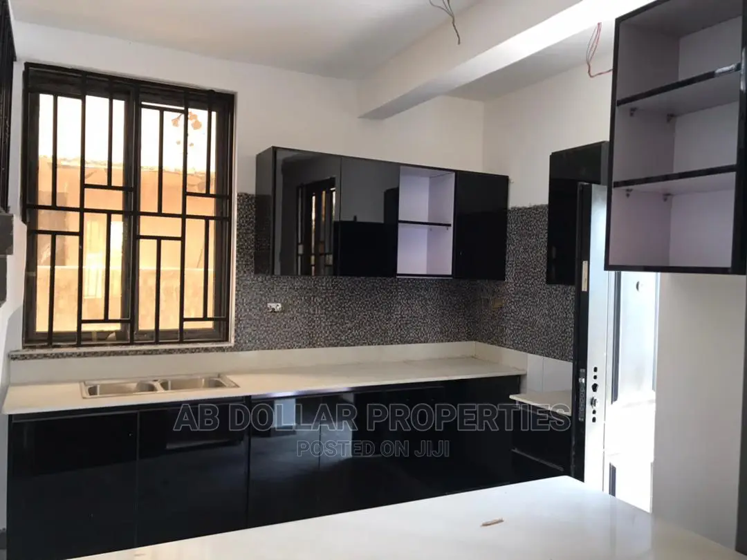 3bdrm House in Spintex for sale in Spintex