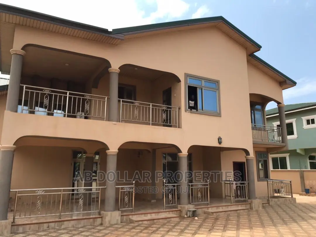 5bdrm House in Spintex for Rent in Spintex