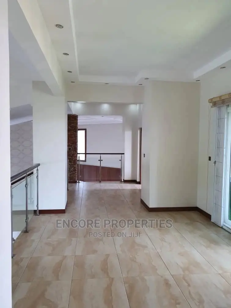 4bdrm Mansion in Airport Hills, Cantonments for Sale in Cantonments