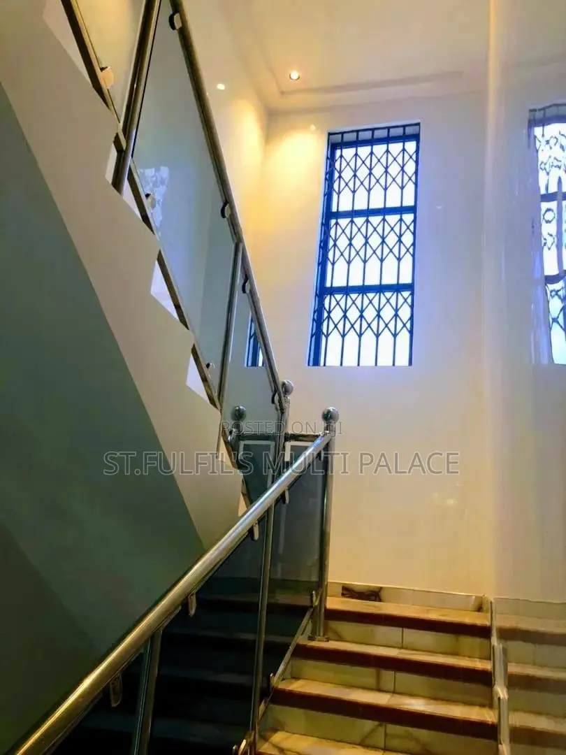 5bdrm House in Adenta for Sale in Adenta