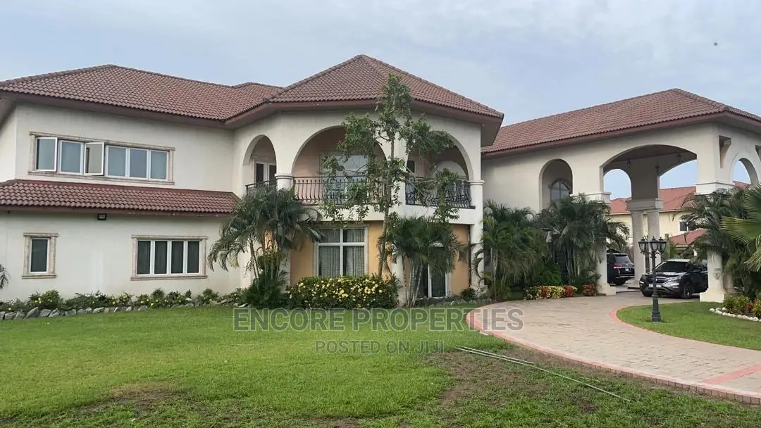 Furnished 6bdrm Duplex in Trasacco, East Legon for Sale in East Legon