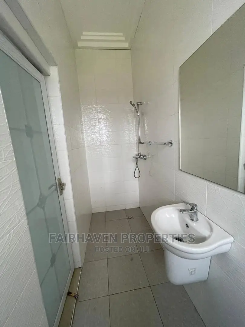 2bdrm Apartment in Fair Haven, Airport Residential Area for Rent in Airport Residential Area