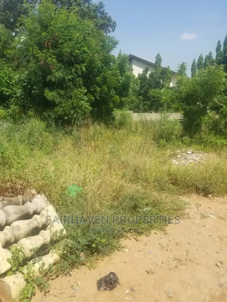 1 1⁄2plot of Land for Sale at Palace Mall in Airport Residential Area