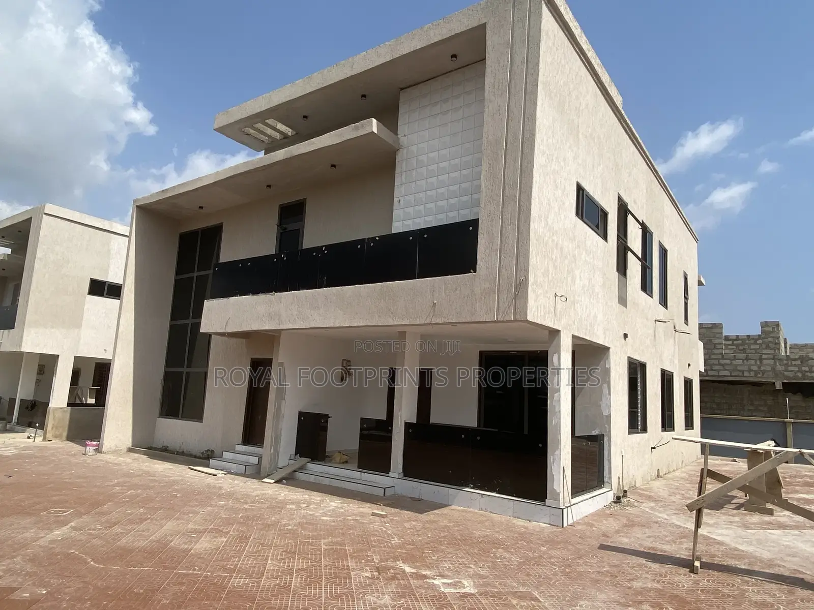 5bdrm House in Ashaley Botwe for sale in Ashaley Botwe