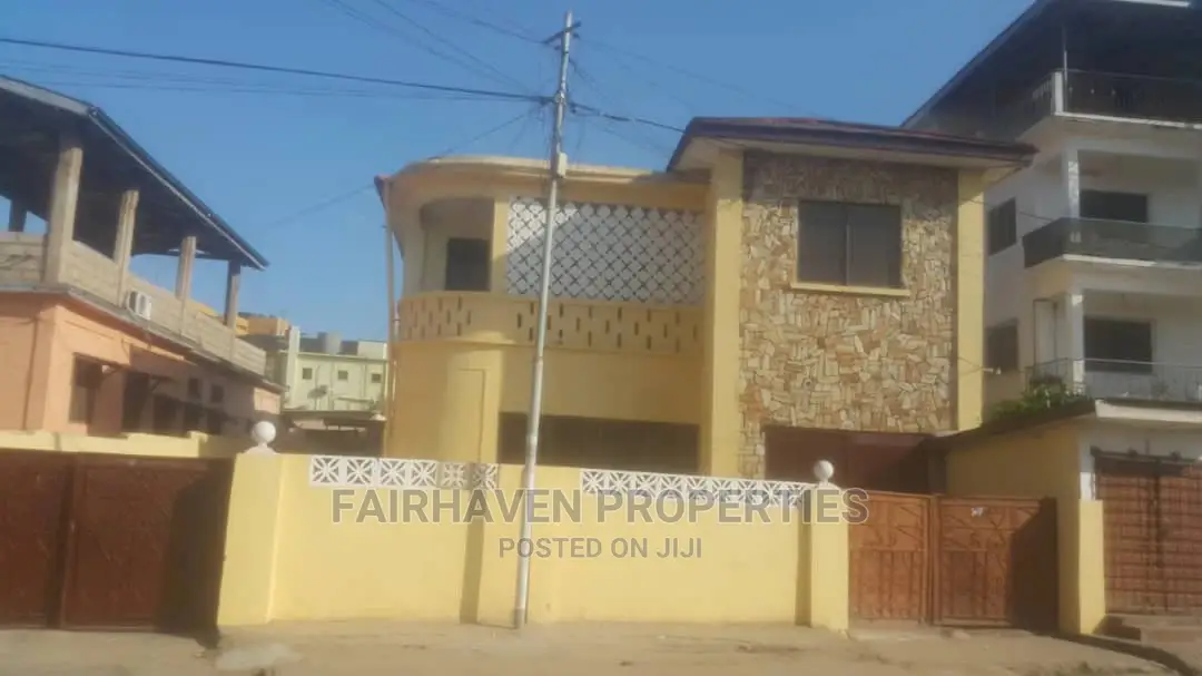 Building for Rent at Adabraka (Suitable 4 Clinic,Residence) in Accra Metropolitan