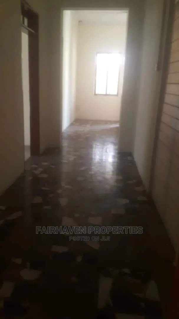 Building for Rent at Adabraka (Suitable 4 Clinic,Residence) in Accra Metropolitan