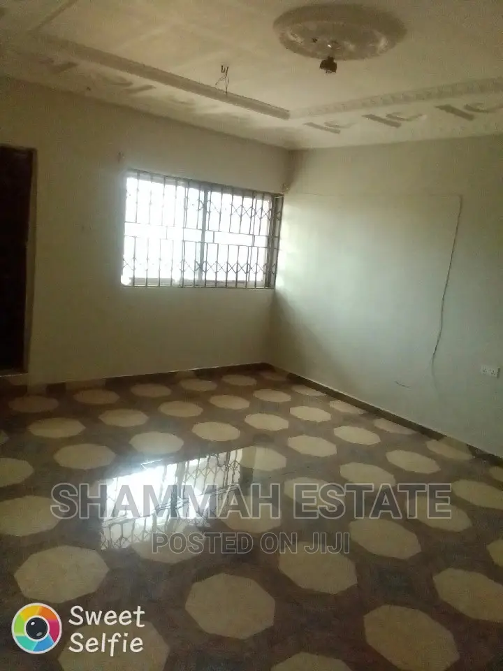 10bdrm Apartment in Aiding Estate, Sunyani Municipal for rent in Sunyani Municipal