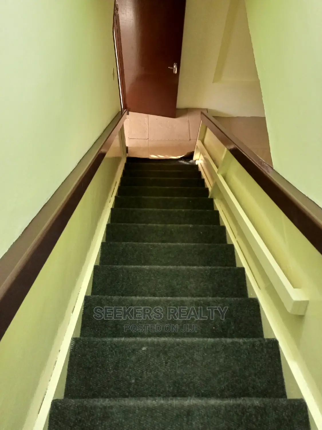 6bdrm House in Seekers Realty, Cantonments for rent in Cantonments