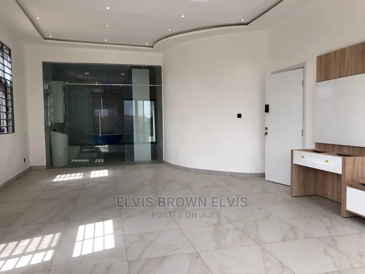 4bdrm Duplex in Living Large, Madina for Sale in Madina