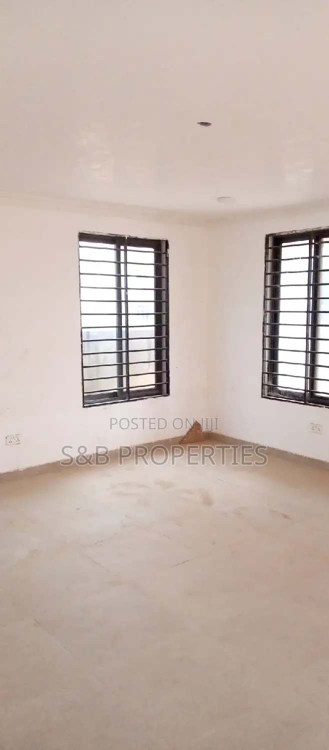 3bdrm House in Kwabenya, Ga East Municipal for sale in Ga East Municipal