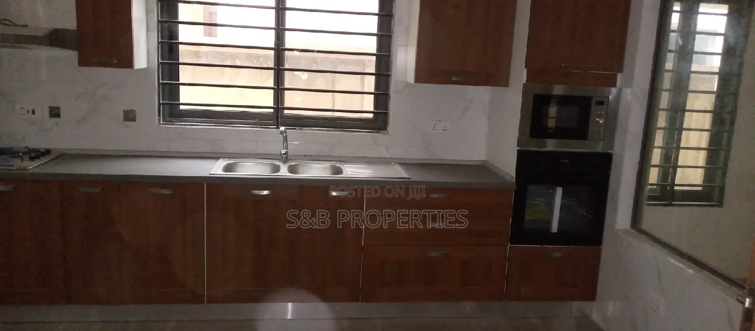 3bdrm House in Kwabenya, Ga East Municipal for sale in Ga East Municipal