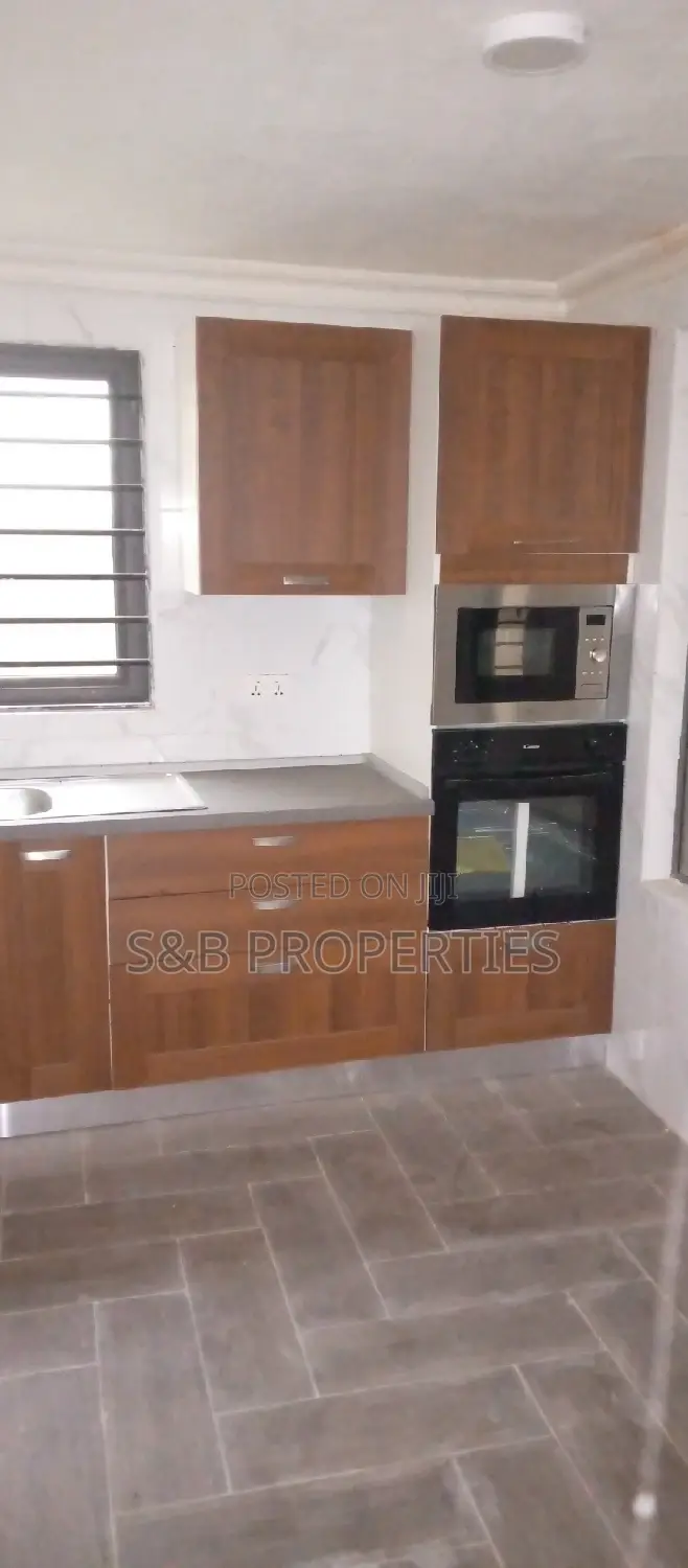 3bdrm House in Kwabenya, Ga East Municipal for sale in Ga East Municipal