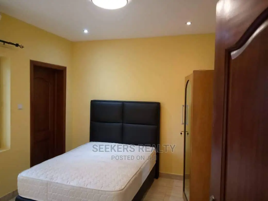 Furnished 3bdrm Apartment in Seekers Realty, Oxford Street for rent in Oxford Street