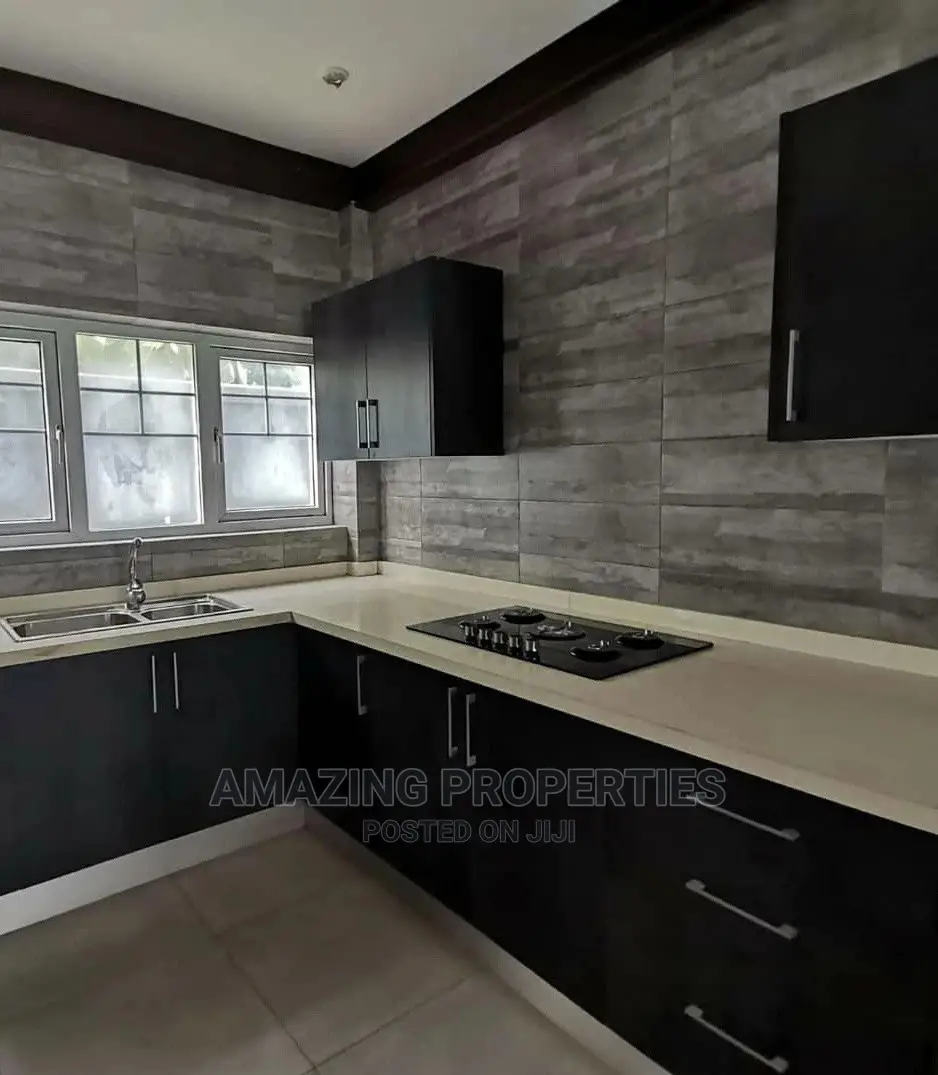 4bdrm House in Amazing Properties, Airport Residential Area for sale in Airport Residential Area