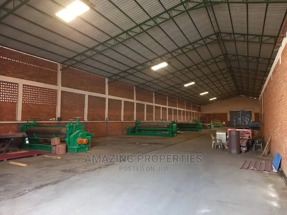 Warehouse for Reng at Dzorwulu in Dzorwulu