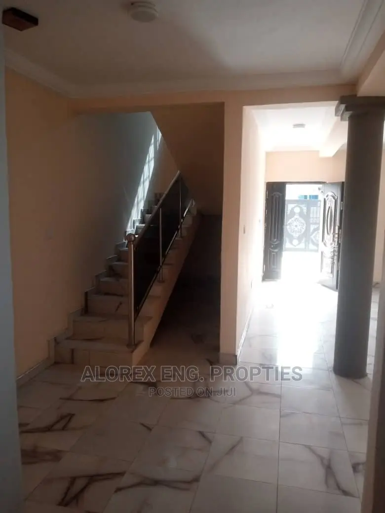 3bdrm Mansion in Alorex Eng., Oyarifa for rent in Oyarifa