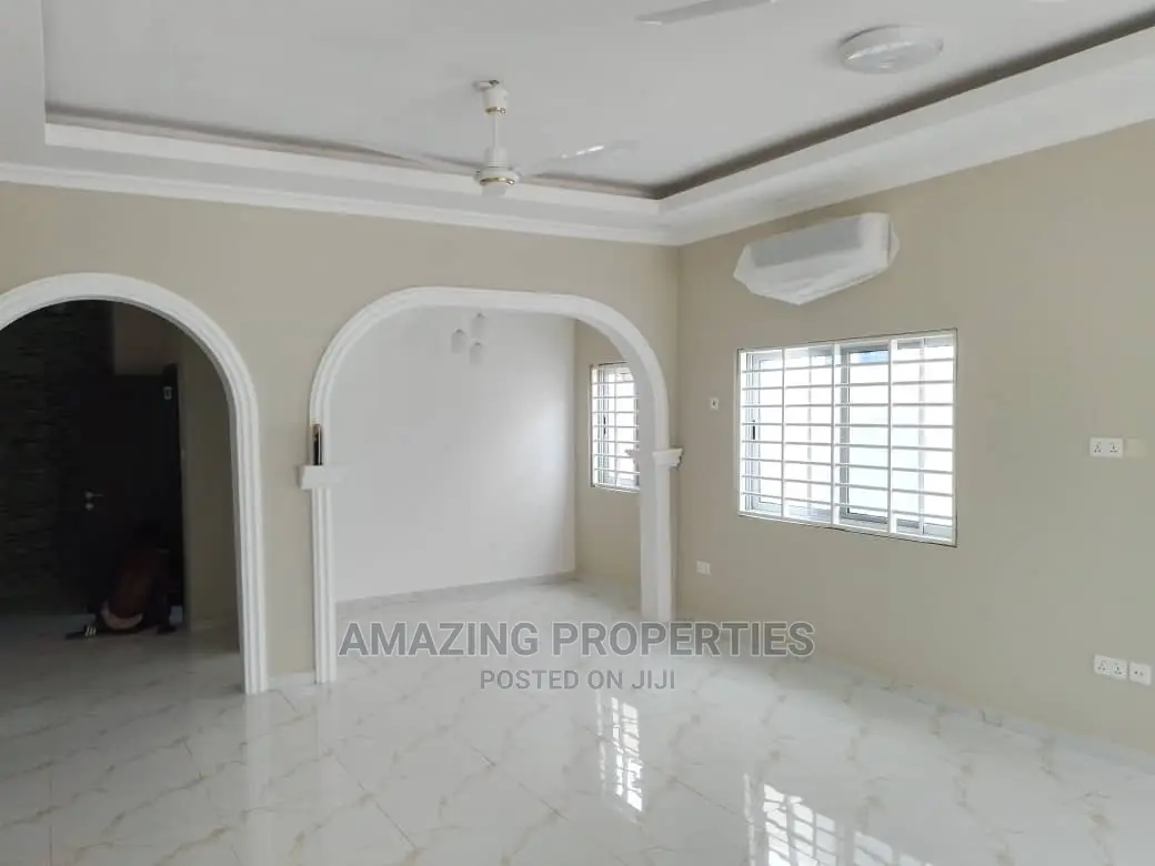 3bdrm House in Batsonaa Spintex for Rent in Spintex