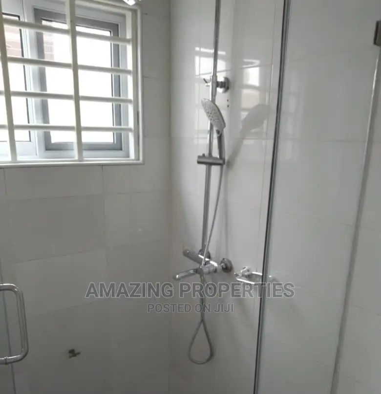 3bdrm House in Batsonaa Spintex for Rent in Spintex