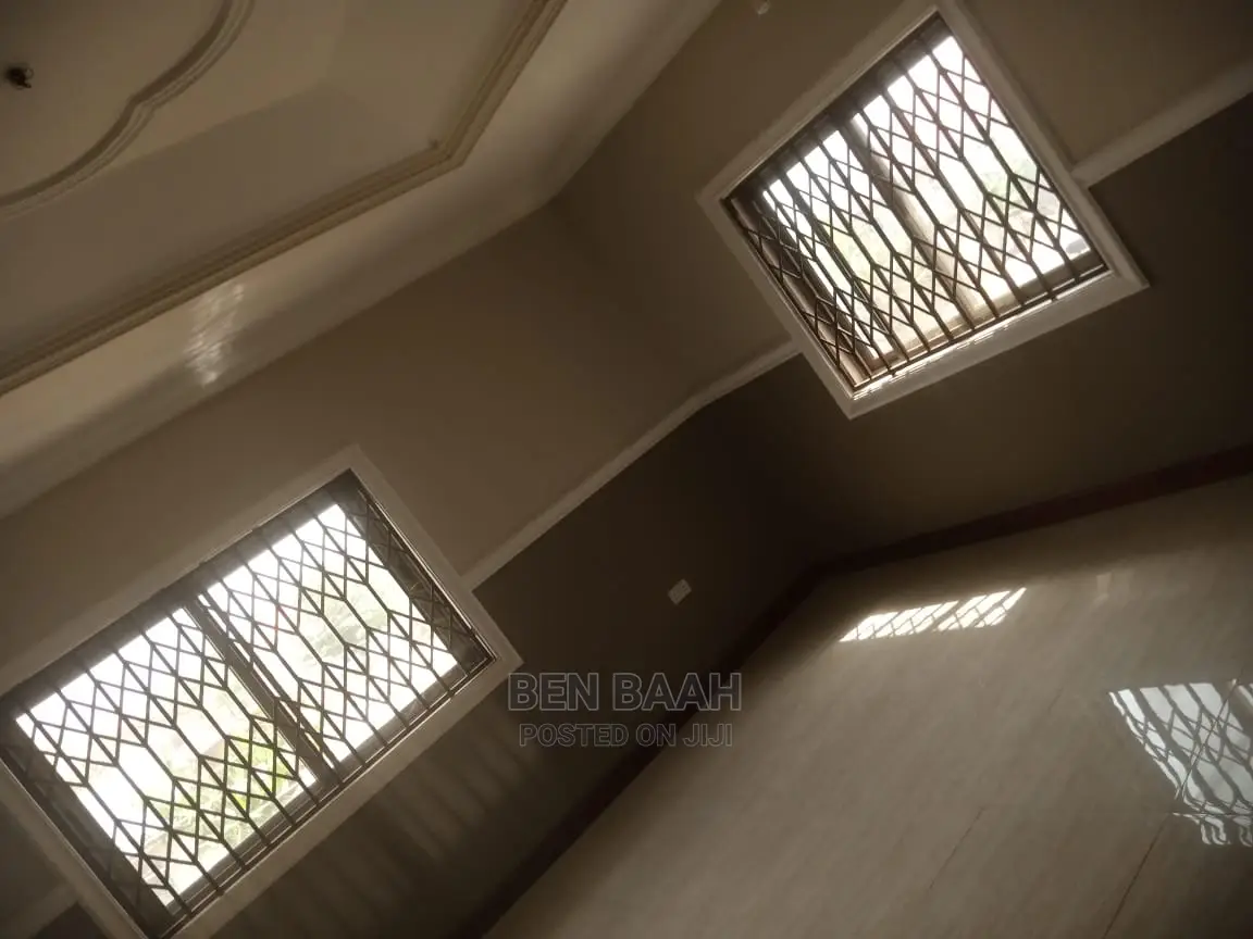 3bdrm Duplex in Ben Properties, Pillar 2 for rent in Pillar 2