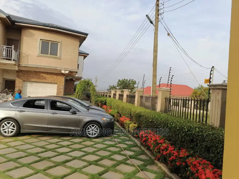 6bdrm House in Amazing Properties, Tema Metropolitan for sale in Tema Metropolitan
