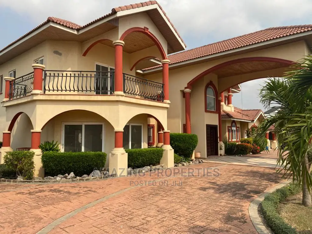 6bdrm House in Trassacco Phase, East Legon for sale in East Legon