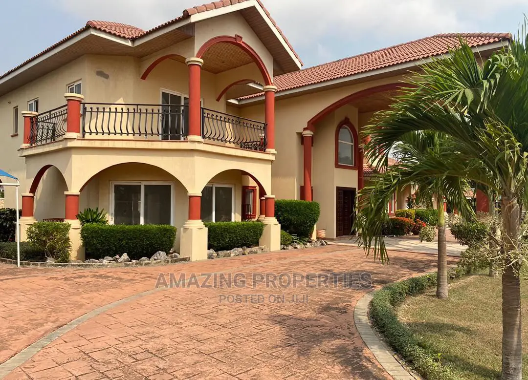 6bdrm House in Trassacco Phase, East Legon for sale in East Legon