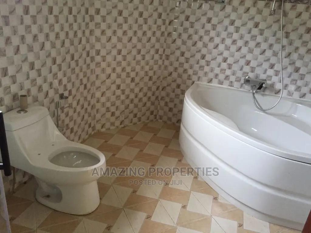 Commercial Building for Rent at Airport in Airport Residential Area
