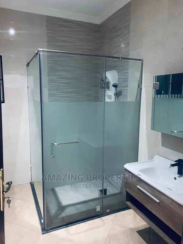 Commercial Building for Rent at Airport in Airport Residential Area
