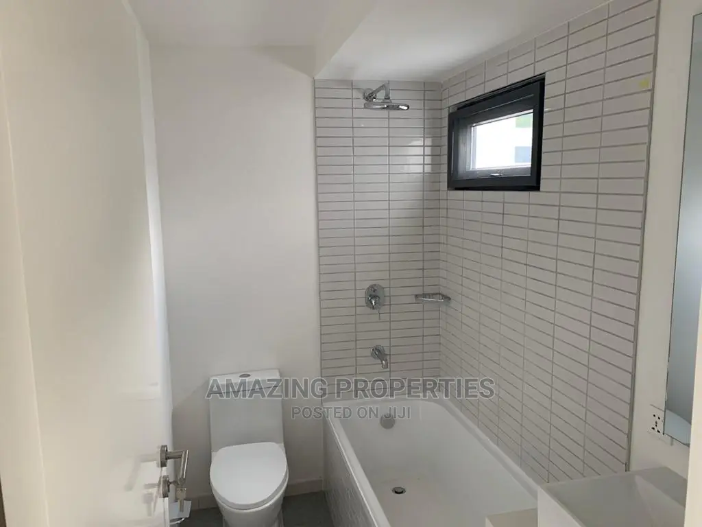 3bdrm House in for Rent 3 Bedrooms, Oyarifa for Rent in Oyarifa