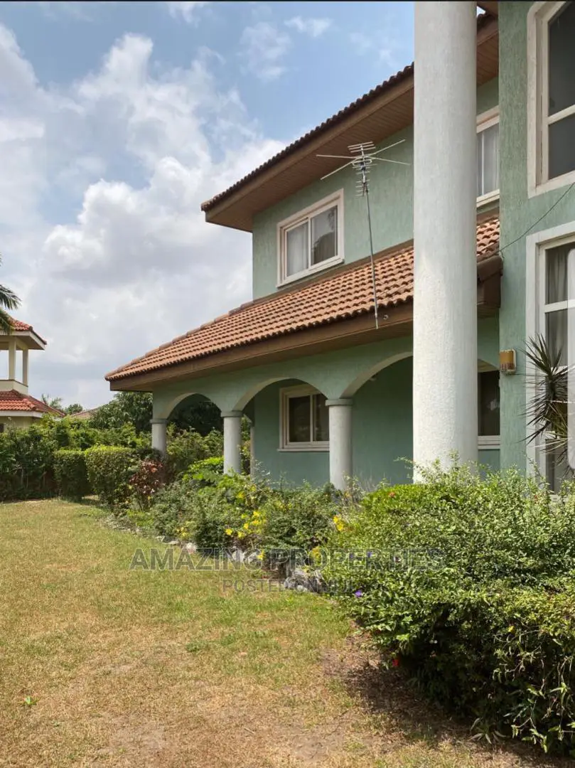 5bdrm House in Qt at Trassacco Estate, East Legon for Sale in East Legon
