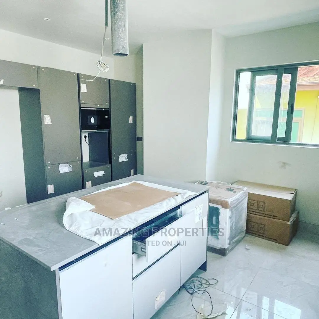4bdrm House in East Legon for Sale in East Legon