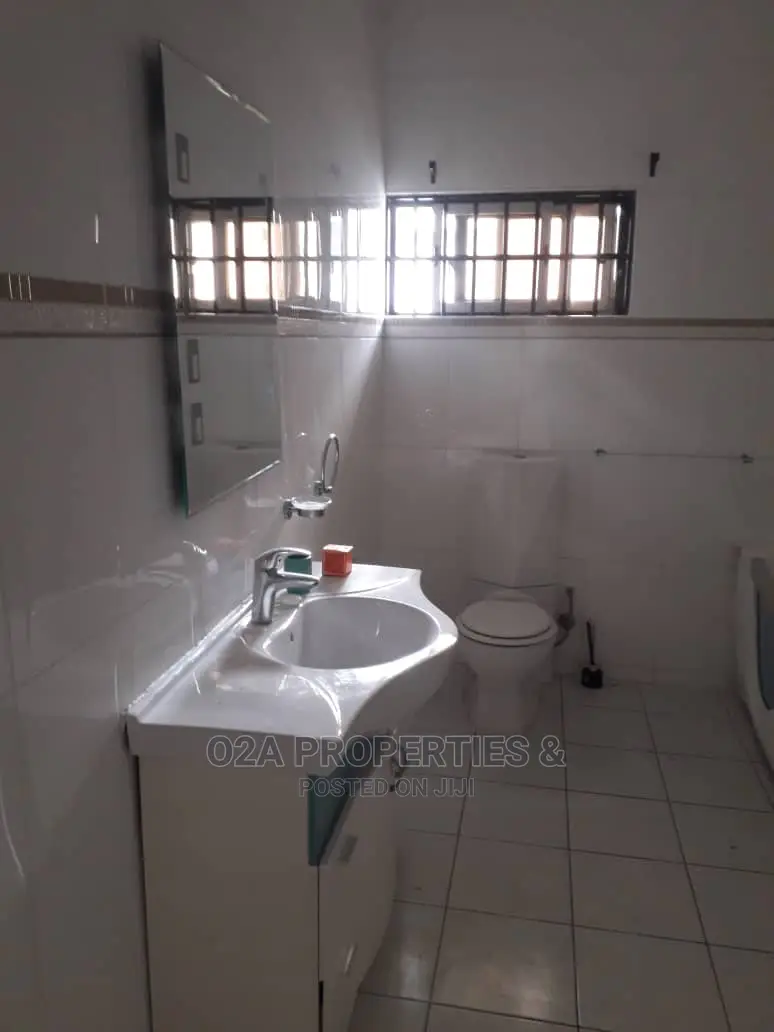 4bdrm House in O2A Properties And, Coffee Shop Area for Rent in Coffee Shop Area