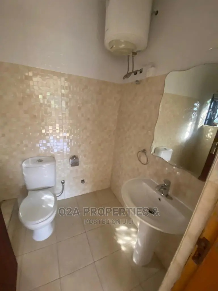 5bdrm House in O2A Properties And, Airport Residential Area for Rent in Airport Residential Area