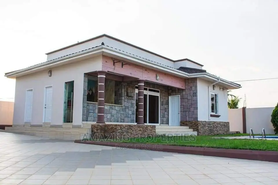 5bdrm House in Tema Community for Sale in Tema Metropolitan