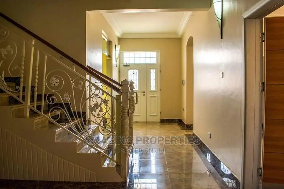 5bdrm House in Tema Community for Sale in Tema Metropolitan