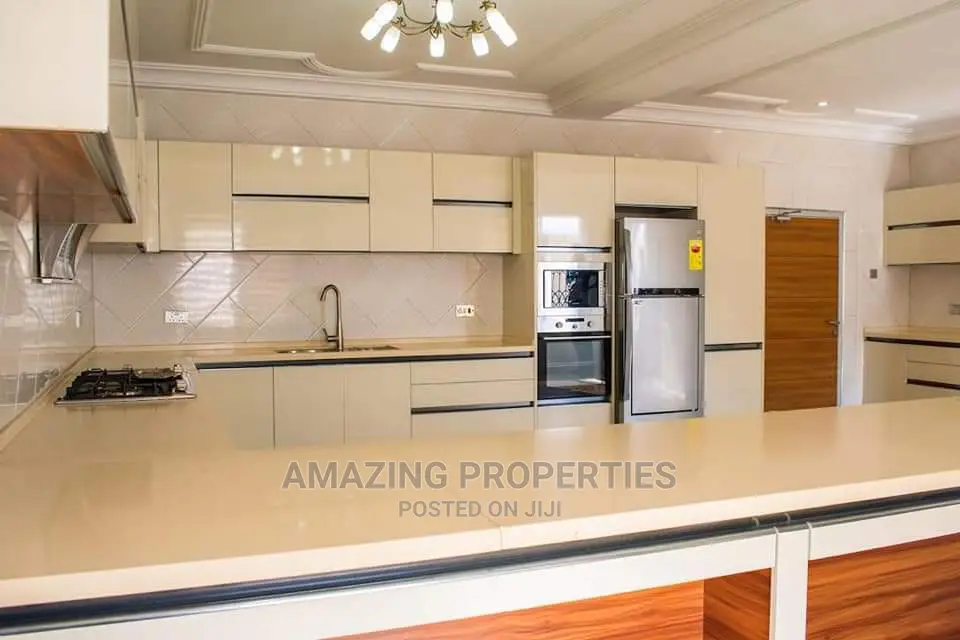 5bdrm House in Tema Community for Sale in Tema Metropolitan