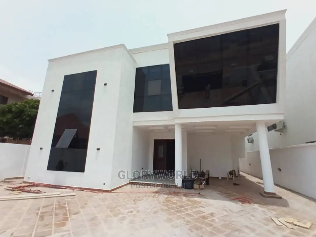 5bdrm House in East Legon for sale in East Legon