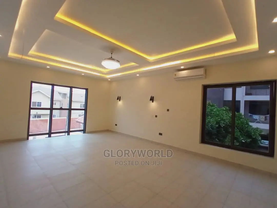 5bdrm House in East Legon for sale in East Legon