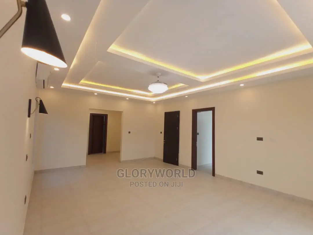 5bdrm House in East Legon for sale in East Legon