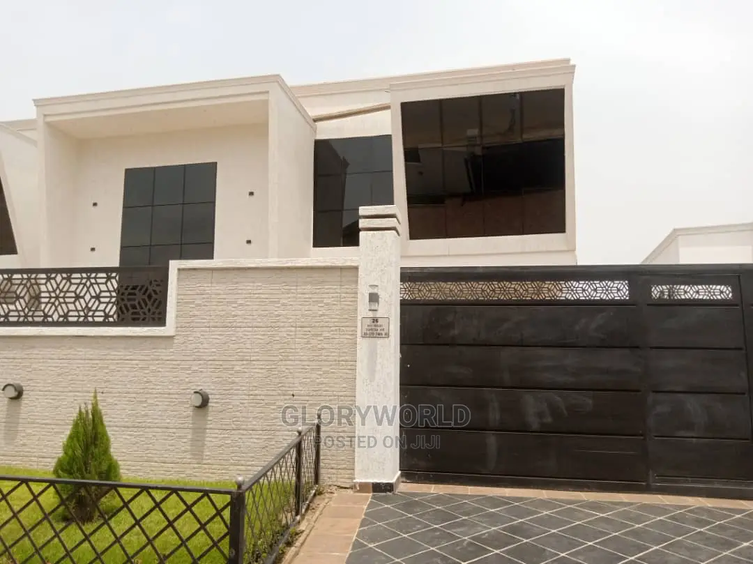 5bdrm House in East Legon for sale in East Legon