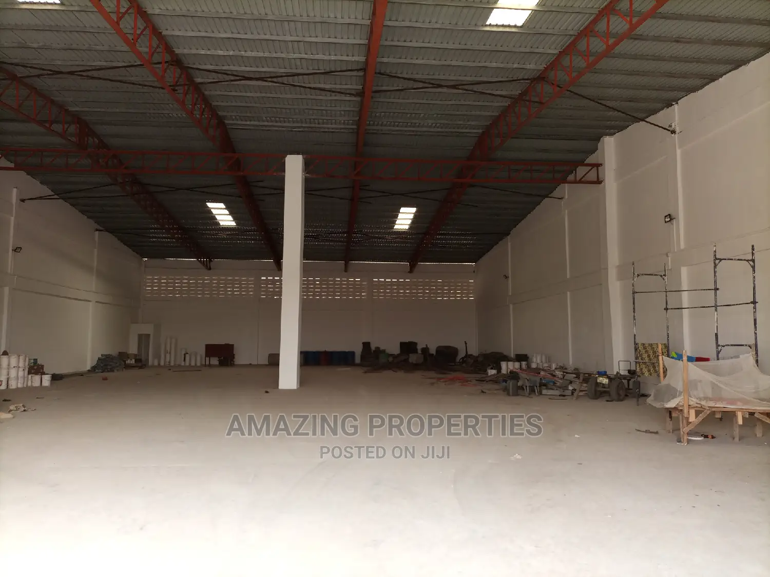 For Rent 950sqm at Spintex Coca-Cola Acre in Spintex