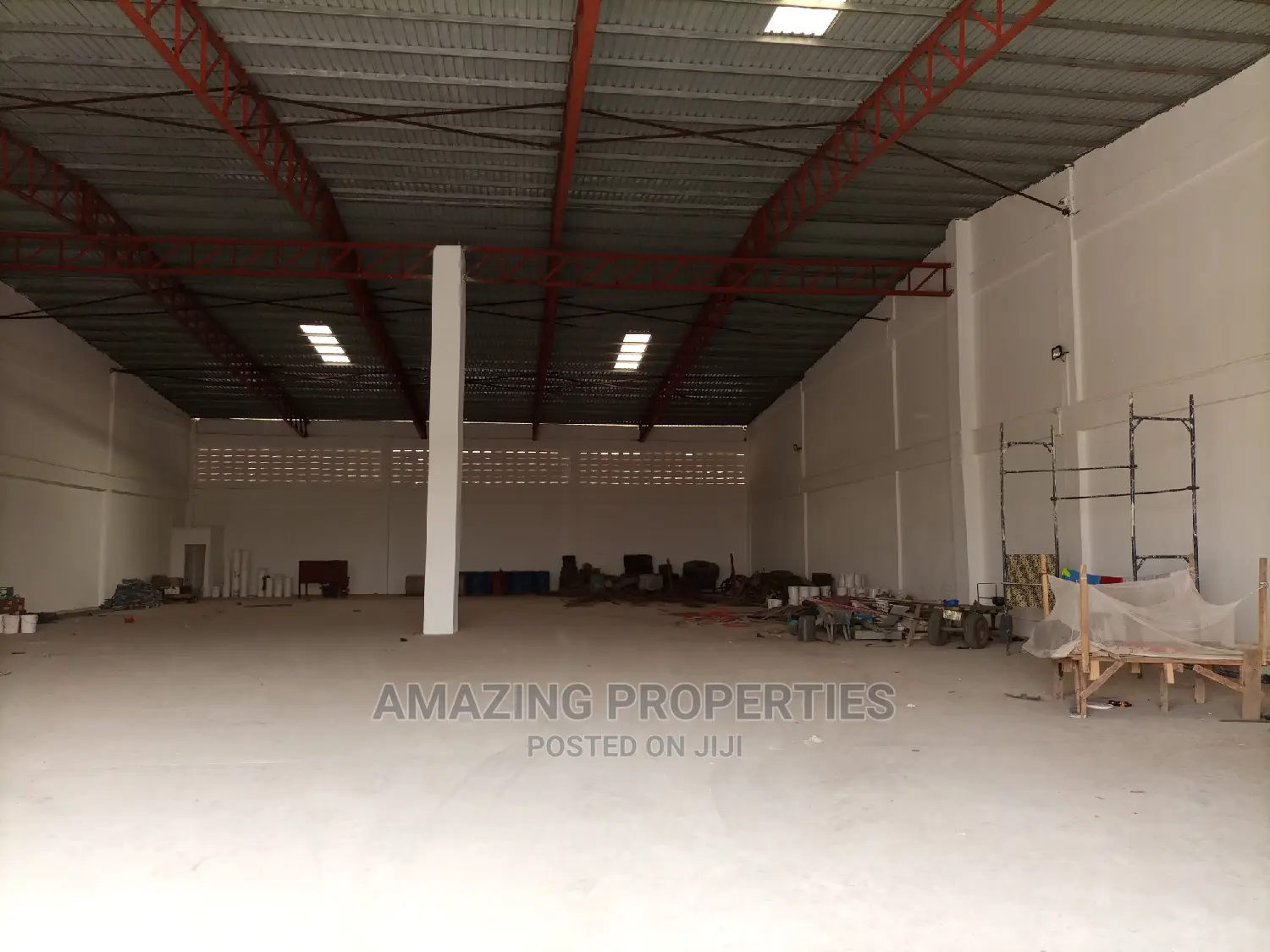 For Rent 950sqm at Spintex Coca-Cola Acre in Spintex