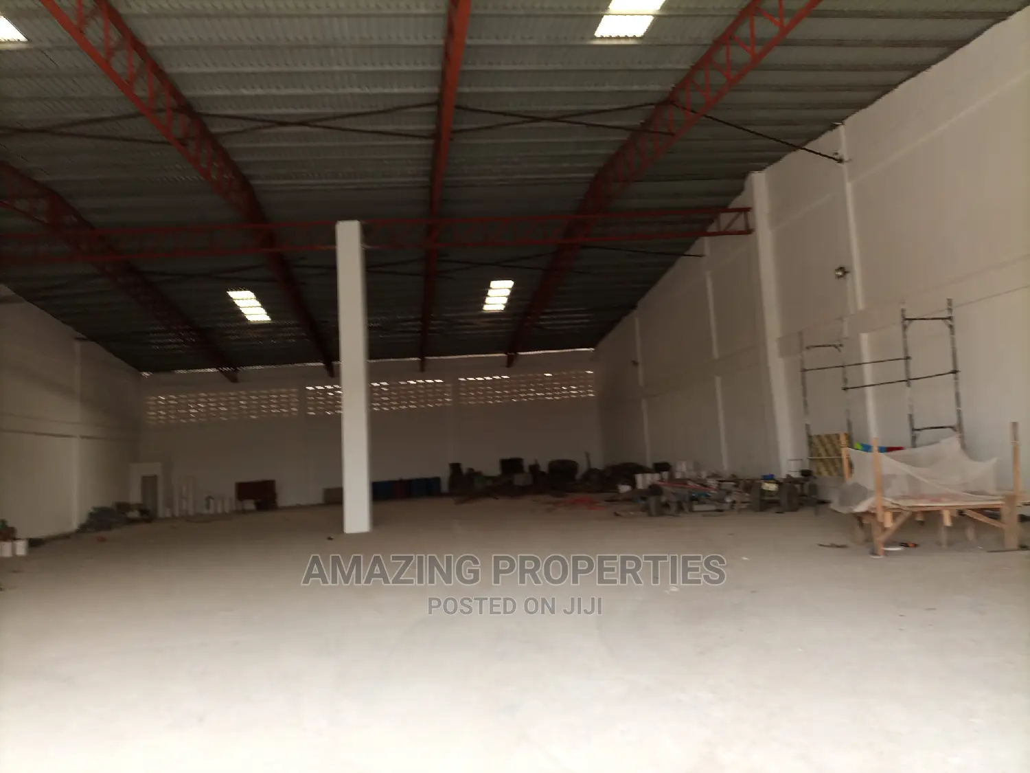 For Rent 950sqm at Spintex Coca-Cola Acre in Spintex