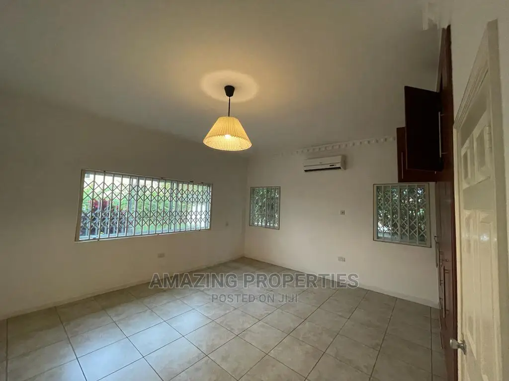 4bdrm House in Airport Hills for Sale in Airport Residential Area