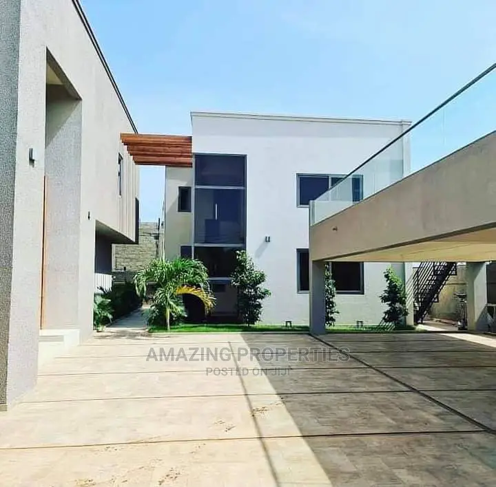 Furnished 9bdrm Farm House in Tseaddoo East for Sale in Airport Residential Area